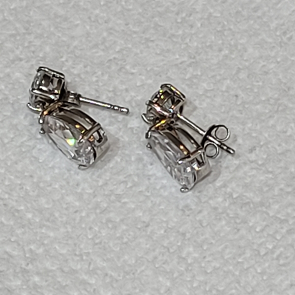 Beautiful CZ Earrings - Picture 10 of 15